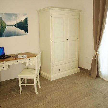 הוילה San Rufo Agriturismo Albero Del Miele מראה חיצוני תמונה