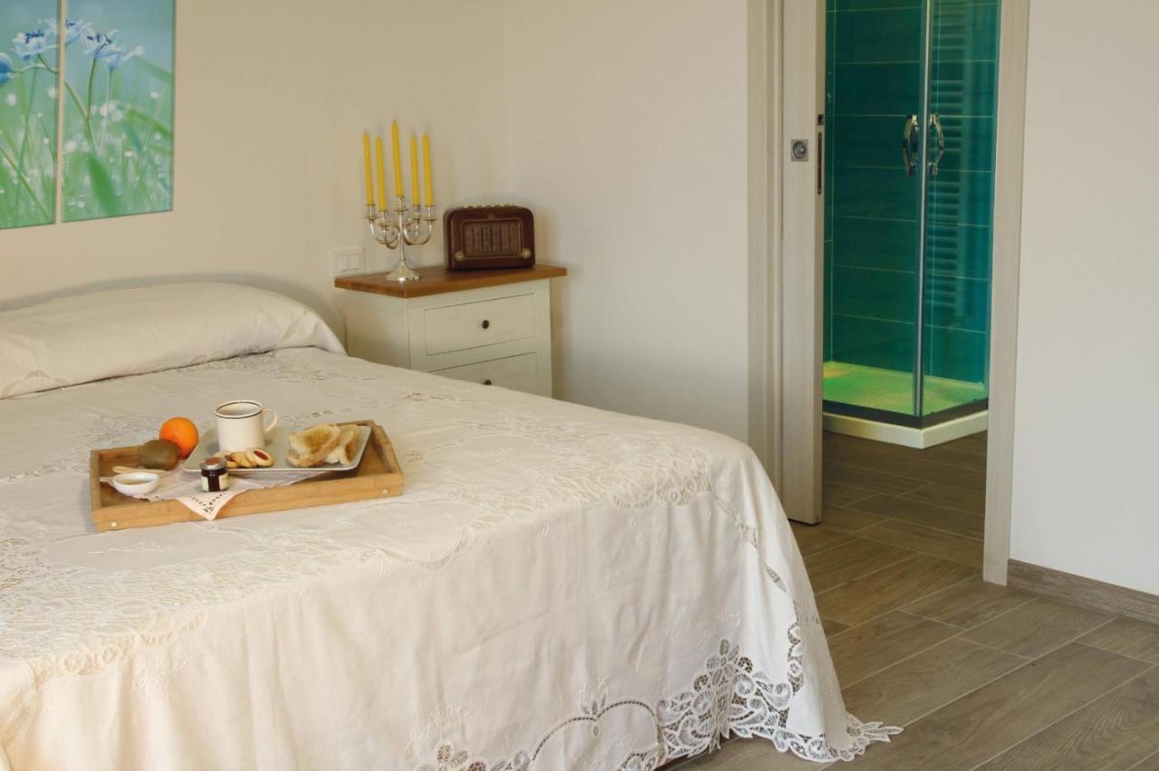 הוילה San Rufo Agriturismo Albero Del Miele מראה חיצוני תמונה