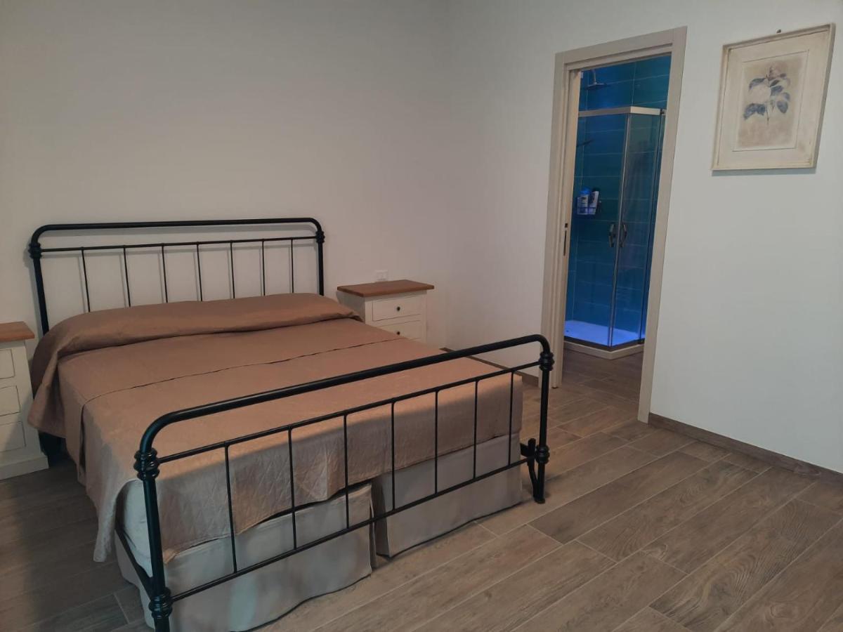 הוילה San Rufo Agriturismo Albero Del Miele מראה חיצוני תמונה